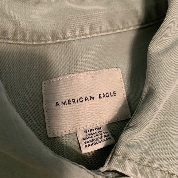 Button up - Picture 3 of 6